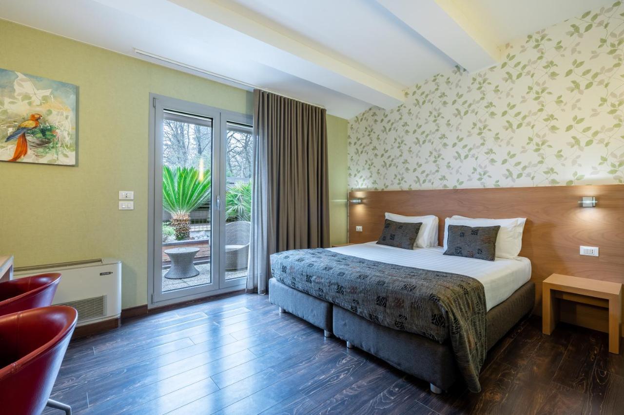 Relais Bellaria Hotel & Congressi Сан-Ладзаро-ди-Савена Экстерьер фото