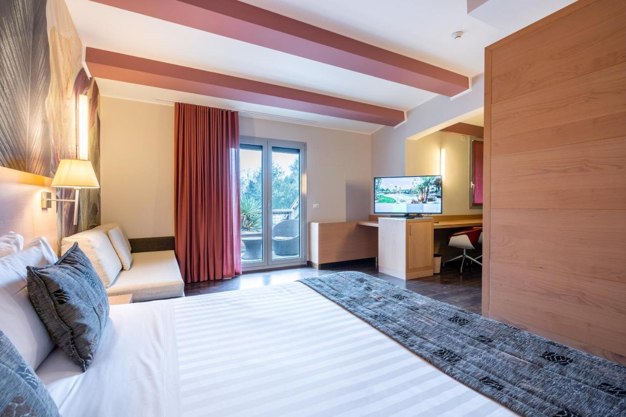 Relais Bellaria Hotel & Congressi Сан-Ладзаро-ди-Савена Экстерьер фото
